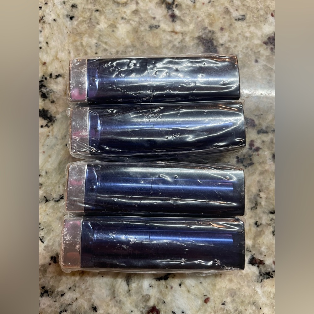 New Maybelline 825 Blackest Berry Bold Lipstick Set 2pcs Bundle - Picture 8 of 9